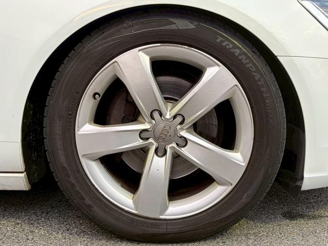 Ａ６アバント ２．８ＦＳＩクワトロ　４ＷＤ　純正ＨＤＤナビ　フリップダウンモニター　ＬＥＤヘットライト　ＥＴＣ　スマートキー　本革シート　シートヒーター　パワーシート　バックカメラ　クルコン　フルセグＴＶ　コーナーセンサー（35枚目）