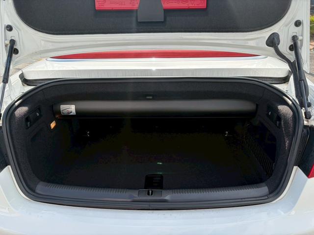 Ａ５カブリオレ ２．０ＴＦＳＩクワトロ　電動オープン　４ＷＤ　ドラレコ　バックカメラ　純正ナビ　クルコン　ＥＴＣ　パワーシート　シートヒーター　Ｗエアコン　純正１８インチＡＷ　コーナーセンサー　アイドリングストップ　パーキングアシスト（22枚目）