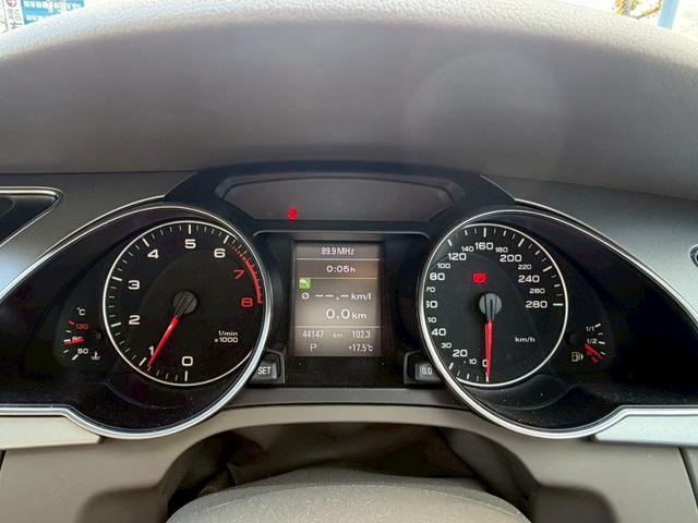 Ａ５カブリオレ ２．０ＴＦＳＩクワトロ　電動オープン　４ＷＤ　ドラレコ　バックカメラ　純正ナビ　クルコン　ＥＴＣ　パワーシート　シートヒーター　Ｗエアコン　純正１８インチＡＷ　コーナーセンサー　アイドリングストップ　パーキングアシスト（27枚目）