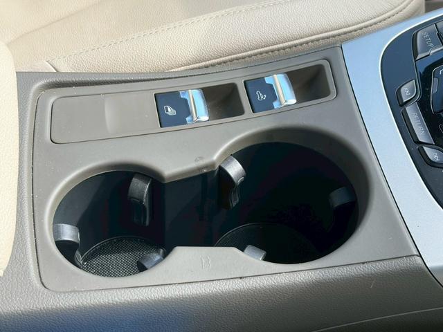 Ａ５カブリオレ ２．０ＴＦＳＩクワトロ　電動オープン　４ＷＤ　ドラレコ　バックカメラ　純正ナビ　クルコン　ＥＴＣ　パワーシート　シートヒーター　Ｗエアコン　純正１８インチＡＷ　コーナーセンサー　アイドリングストップ　パーキングアシスト（32枚目）