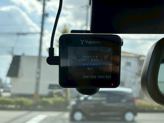 Ａ５カブリオレ ２．０ＴＦＳＩクワトロ　電動オープン　４ＷＤ　ドラレコ　バックカメラ　純正ナビ　クルコン　ＥＴＣ　パワーシート　シートヒーター　Ｗエアコン　純正１８インチＡＷ　コーナーセンサー　アイドリングストップ　パーキングアシスト（39枚目）