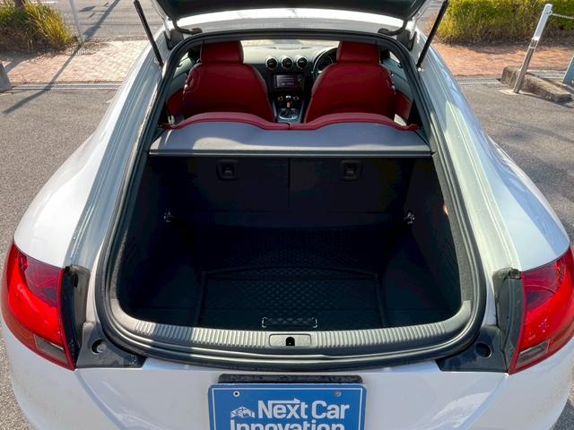 ＴＴクーペ ２．０ＴＦＳＩ　クワトロ　赤レザーシート　純正ナビ　パワーシート　シートヒーター　Ｂｌｕｅｔｏｏｔｈ　フルセグＴＶ　ＣＤ＆ＤＶＤ再生　パドルシフト　純正１８インチＡＷ　スペアキー　ＨＩＤ　ＥＴＣ　オートライト　電格ミラー（12枚目）