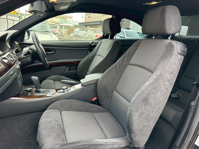 ３シリーズ ３２０ｉ　Ｍスポーツパッケージ　純正ナビ　バックカメラ　スマートキー　プッシュスタート　パワーシート　ミュージックサーバー　ＣＤ＆ＤＶＤ再生　ＡＵＸ　パーキングアシスト　純正１８インチＡＷ　ミラー型ＥＴＣ　オートライト（12枚目）