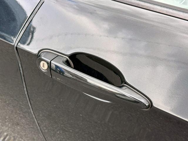 ３シリーズ ３２０ｉ　Ｍスポーツパッケージ　純正ナビ　バックカメラ　スマートキー　プッシュスタート　パワーシート　ミュージックサーバー　ＣＤ＆ＤＶＤ再生　ＡＵＸ　パーキングアシスト　純正１８インチＡＷ　ミラー型ＥＴＣ　オートライト（33枚目）