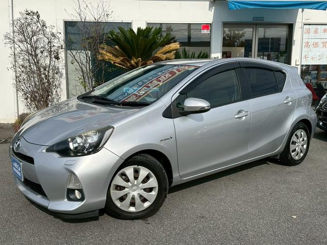 アクア Ｓ　ワンオーナー　リアスポイラー　純正ナビ　スマートキー　前後ドラレコ　バックカメラ　Ｂｌｕｅｔｏｏｔｈ　ＣＤ＆ＤＶＤ再生　プッシュスタート　ＬＥＤヘッドライト　オートライト　ステアスイッチ　ＥＴＣ（2枚目）