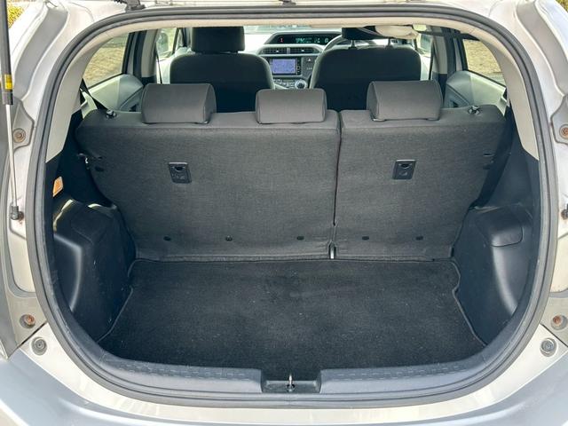 アクア Ｓ　ワンオーナー　リアスポイラー　純正ナビ　スマートキー　前後ドラレコ　バックカメラ　Ｂｌｕｅｔｏｏｔｈ　ＣＤ＆ＤＶＤ再生　プッシュスタート　ＬＥＤヘッドライト　オートライト　ステアスイッチ　ＥＴＣ（14枚目）