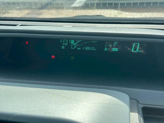 アクア Ｓ　ワンオーナー　リアスポイラー　純正ナビ　スマートキー　前後ドラレコ　バックカメラ　Ｂｌｕｅｔｏｏｔｈ　ＣＤ＆ＤＶＤ再生　プッシュスタート　ＬＥＤヘッドライト　オートライト　ステアスイッチ　ＥＴＣ（17枚目）