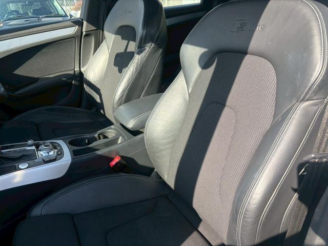 A4アバント 2.0TFSI Sラインパッケージ パワーバックドア 純正ナビ TV バックカメラ ETC シートヒーター ハーフレザーシート パワーシート アイドリングストップ コーナーセンサー パドルシフト スマートキー(15枚目)