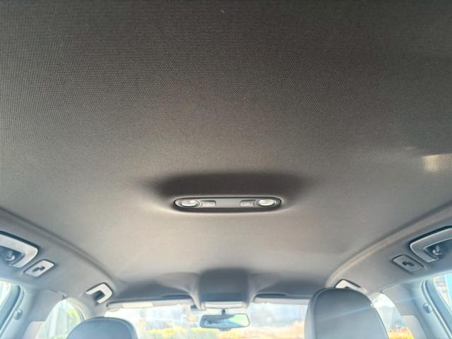 A4アバント 2.0TFSI Sラインパッケージ パワーバックドア 純正ナビ TV バックカメラ ETC シートヒーター ハーフレザーシート パワーシート アイドリングストップ コーナーセンサー パドルシフト スマートキー(16枚目)