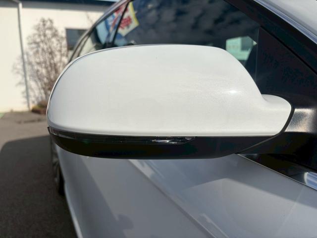 A4アバント 2.0TFSI Sラインパッケージ パワーバックドア 純正ナビ TV バックカメラ ETC シートヒーター ハーフレザーシート パワーシート アイドリングストップ コーナーセンサー パドルシフト スマートキー(35枚目)