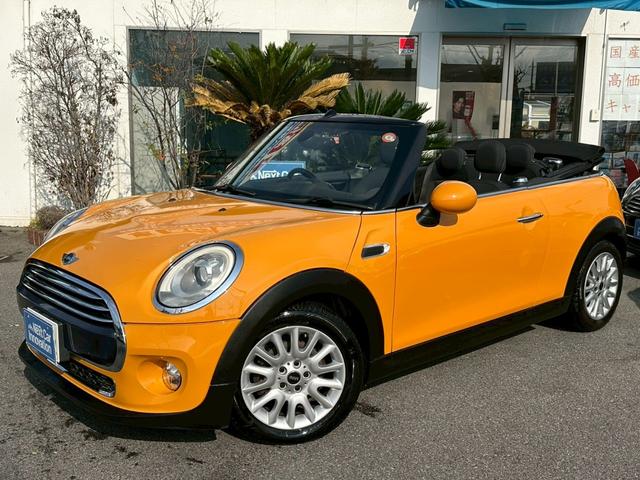 ＭＩＮＩ クーパー　コンバーチブル　ナビゲーションＰＫＧ　ペッパーＰＫＧ　ライトＰＫＧ　エキサイメントＰＫＧ　ドラレコ　プッシュスタート　純正１６インチＡＷ　スマートキー　バックカメラ　ＥＴＣ　オートライト（2枚目）