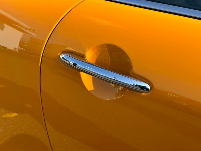 ＭＩＮＩ クーパー　コンバーチブル　ナビゲーションＰＫＧ　ペッパーＰＫＧ　ライトＰＫＧ　エキサイメントＰＫＧ　ドラレコ　プッシュスタート　純正１６インチＡＷ　スマートキー　バックカメラ　ＥＴＣ　オートライト（43枚目）