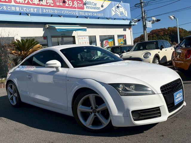 TTクーペ 2.0TFSI Sラインパッケージ ハーフレザーシート 純正ナビ パワーシート 電動リヤスポイラー フルセグTV バックカメラ Bluetooth CD&DVD再生 バックソナー パドルシフト アルミペダル ETC(4枚目)