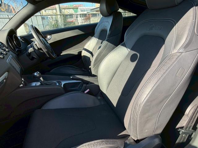 TTクーペ 2.0TFSI Sラインパッケージ ハーフレザーシート 純正ナビ パワーシート 電動リヤスポイラー フルセグTV バックカメラ Bluetooth CD&DVD再生 バックソナー パドルシフト アルミペダル ETC(13枚目)