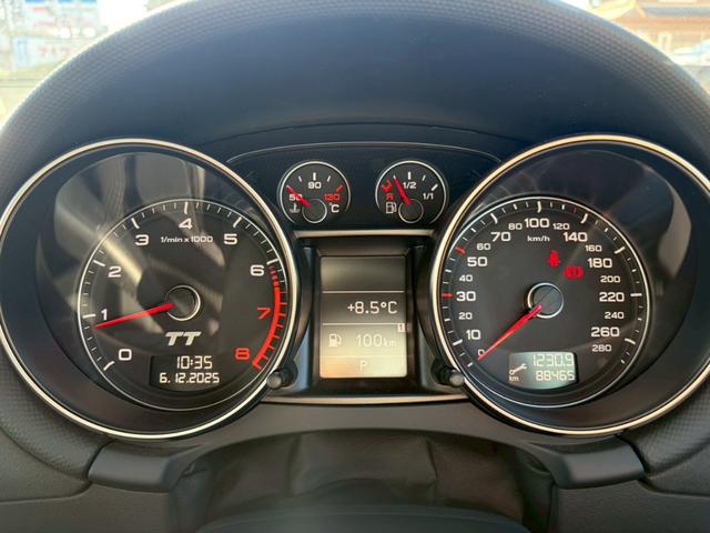 TTクーペ 2.0TFSI Sラインパッケージ ハーフレザーシート 純正ナビ パワーシート 電動リヤスポイラー フルセグTV バックカメラ Bluetooth CD&DVD再生 バックソナー パドルシフト アルミペダル ETC(16枚目)