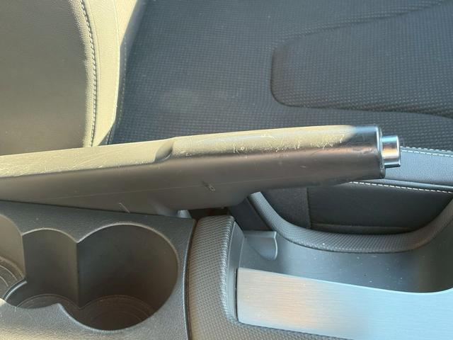 TTクーペ 2.0TFSI Sラインパッケージ ハーフレザーシート 純正ナビ パワーシート 電動リヤスポイラー フルセグTV バックカメラ Bluetooth CD&DVD再生 バックソナー パドルシフト アルミペダル ETC(26枚目)