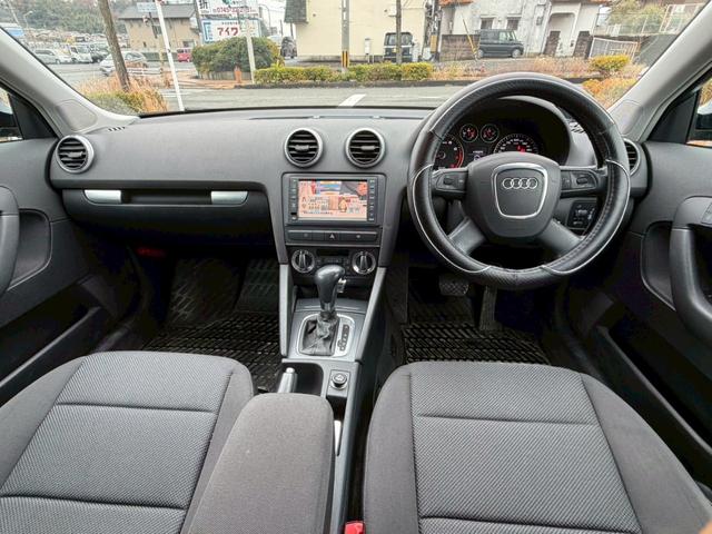 Ａ３ スポーツバック１．４ＴＦＳＩ　ＳＥパッケージ　純正ナビ　ＴＶ　ＥＴＣ　ターボ　ウィンカーミラー　オートライト　Ｂｌｕｅｔｏｏｔｈ　ステアリングスイッチ（10枚目）
