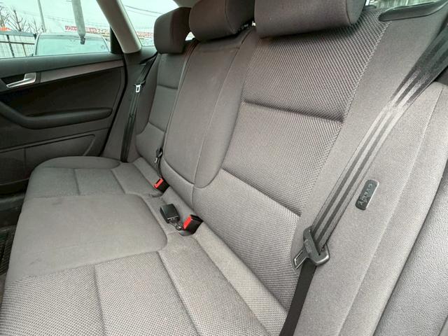 Ａ３ スポーツバック１．４ＴＦＳＩ　ＳＥパッケージ　純正ナビ　ＴＶ　ＥＴＣ　ターボ　ウィンカーミラー　オートライト　Ｂｌｕｅｔｏｏｔｈ　ステアリングスイッチ（13枚目）