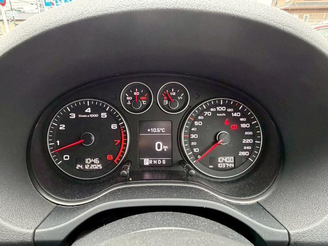 Ａ３ スポーツバック１．４ＴＦＳＩ　ＳＥパッケージ　純正ナビ　ＴＶ　ＥＴＣ　ターボ　ウィンカーミラー　オートライト　Ｂｌｕｅｔｏｏｔｈ　ステアリングスイッチ（17枚目）