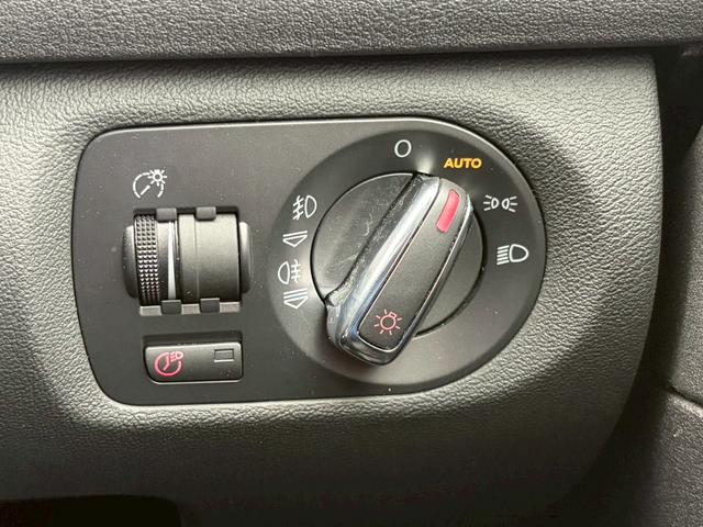 Ａ３ スポーツバック１．４ＴＦＳＩ　ＳＥパッケージ　純正ナビ　ＴＶ　ＥＴＣ　ターボ　ウィンカーミラー　オートライト　Ｂｌｕｅｔｏｏｔｈ　ステアリングスイッチ（22枚目）