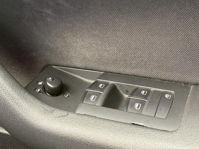 Ａ３ スポーツバック１．４ＴＦＳＩ　ＳＥパッケージ　純正ナビ　ＴＶ　ＥＴＣ　ターボ　ウィンカーミラー　オートライト　Ｂｌｕｅｔｏｏｔｈ　ステアリングスイッチ（23枚目）