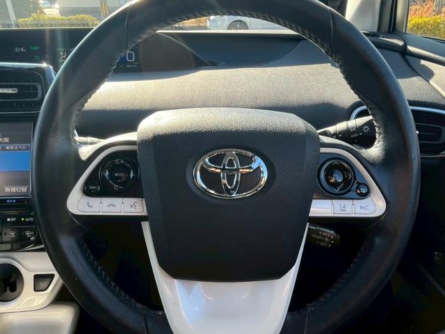 プリウス Ａプレミアム　モデリスタフルエアロ　純正ナビ　衝突軽減ブレーキ　レーンアシスト　パワーシート　バックカメラクルーズコントロール　３６０°ドラレコ　スマートキー　コーナーセンサー　純正１７インチＡＷ　ＥＴＣ（22枚目）