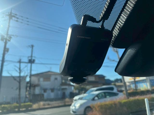 プリウス Ａプレミアム　モデリスタフルエアロ　純正ナビ　衝突軽減ブレーキ　レーンアシスト　パワーシート　バックカメラクルーズコントロール　３６０°ドラレコ　スマートキー　コーナーセンサー　純正１７インチＡＷ　ＥＴＣ（28枚目）