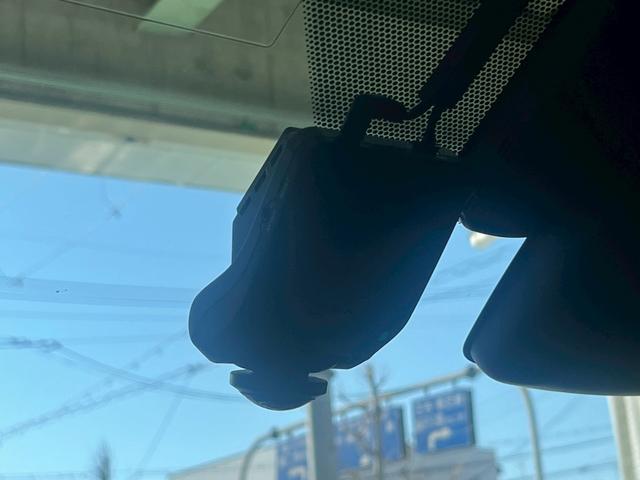 プリウス Ａプレミアム　モデリスタフルエアロ　純正ナビ　衝突軽減ブレーキ　レーンアシスト　パワーシート　バックカメラクルーズコントロール　３６０°ドラレコ　スマートキー　コーナーセンサー　純正１７インチＡＷ　ＥＴＣ（31枚目）