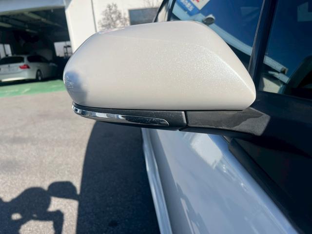 プリウス Ａプレミアム　モデリスタフルエアロ　純正ナビ　衝突軽減ブレーキ　レーンアシスト　パワーシート　バックカメラクルーズコントロール　３６０°ドラレコ　スマートキー　コーナーセンサー　純正１７インチＡＷ　ＥＴＣ（40枚目）