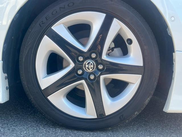 プリウス Ａプレミアム　モデリスタフルエアロ　純正ナビ　衝突軽減ブレーキ　レーンアシスト　パワーシート　バックカメラクルーズコントロール　３６０°ドラレコ　スマートキー　コーナーセンサー　純正１７インチＡＷ　ＥＴＣ（44枚目）