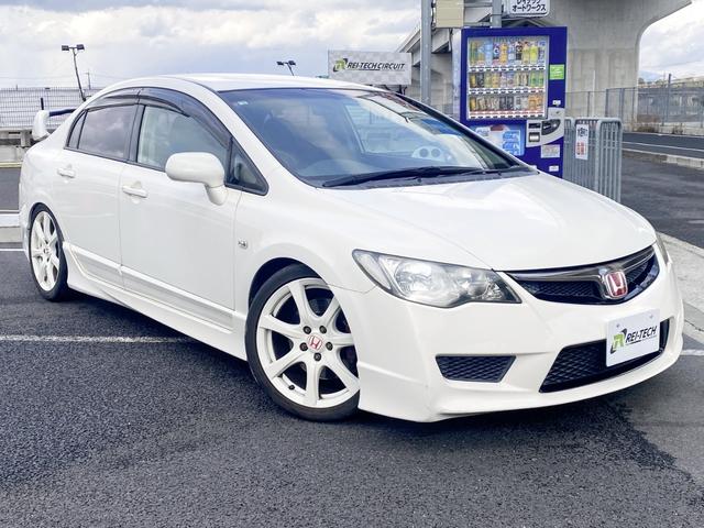 シビック タイプＲ　☆ｅｌＳＰＯＲＴ車高調　ゼロファイターマフラー　カーボントランク（ボディ色塗分け塗装）ブレンボキャリパー　１８インチＡＷ　６速ＭＴ　カロッツェリアナビ　フルセグ　ＥＴＣ　黒内装☆（2枚目）