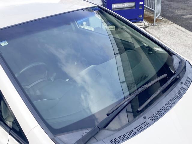 シビック タイプＲ　☆ｅｌＳＰＯＲＴ車高調　ゼロファイターマフラー　カーボントランク（ボディ色塗分け塗装）ブレンボキャリパー　１８インチＡＷ　６速ＭＴ　カロッツェリアナビ　フルセグ　ＥＴＣ　黒内装☆（18枚目）