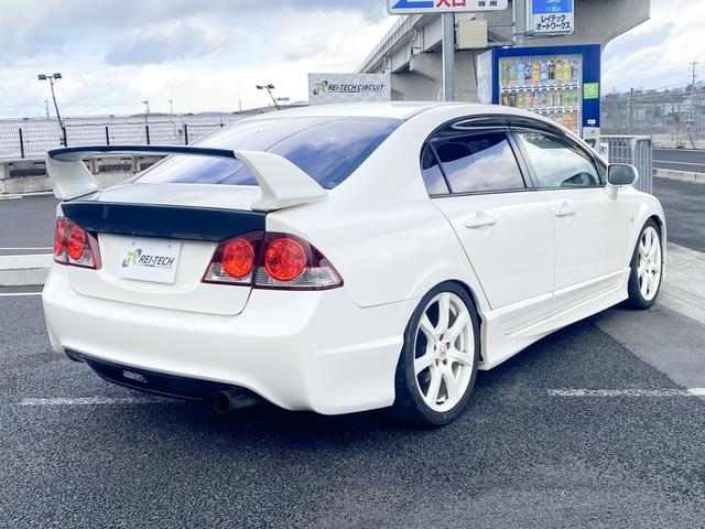 シビック タイプＲ　☆ｅｌＳＰＯＲＴ車高調　ゼロファイターマフラー　カーボントランク（ボディ色塗分け塗装）ブレンボキャリパー　１８インチＡＷ　６速ＭＴ　カロッツェリアナビ　フルセグ　ＥＴＣ　黒内装☆（27枚目）