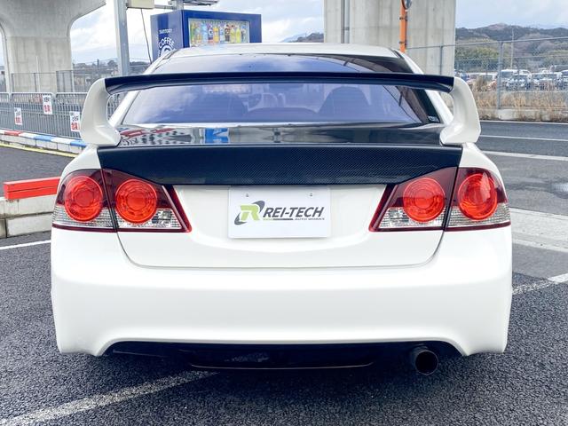 シビック タイプＲ　☆ｅｌＳＰＯＲＴ車高調　ゼロファイターマフラー　カーボントランク（ボディ色塗分け塗装）ブレンボキャリパー　１８インチＡＷ　６速ＭＴ　カロッツェリアナビ　フルセグ　ＥＴＣ　黒内装☆（28枚目）