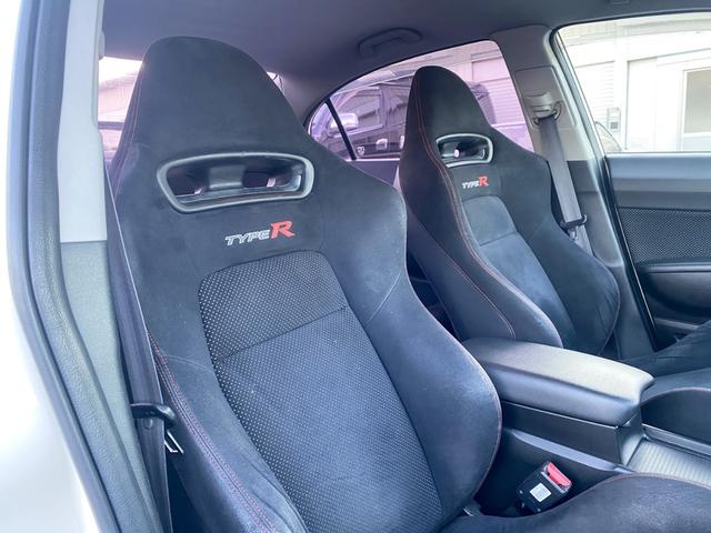 シビック タイプＲ　☆ｅｌＳＰＯＲＴ車高調　ゼロファイターマフラー　カーボントランク（ボディ色塗分け塗装）ブレンボキャリパー　１８インチＡＷ　６速ＭＴ　カロッツェリアナビ　フルセグ　ＥＴＣ　黒内装☆（48枚目）