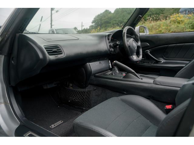 S2000 タイプV VGS VTEC 6速MT 専用ステアリング HONDAACCESSユーロパフォーマンスR5 17インチAW 黒幌 黒内装 ハーフレザーシート レーダー プッシュスタート HIDヘッドライト ABS(48枚目)