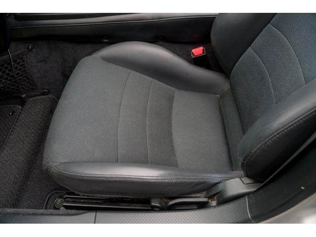 S2000 タイプV VGS VTEC 6速MT 専用ステアリング HONDAACCESSユーロパフォーマンスR5 17インチAW 黒幌 黒内装 ハーフレザーシート レーダー プッシュスタート HIDヘッドライト ABS(53枚目)