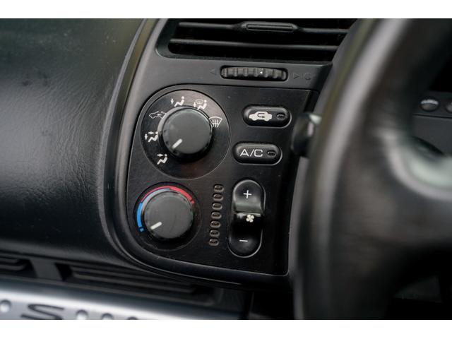 S2000 タイプV VGS VTEC 6速MT 専用ステアリング HONDAACCESSユーロパフォーマンスR5 17インチAW 黒幌 黒内装 ハーフレザーシート レーダー プッシュスタート HIDヘッドライト ABS(61枚目)