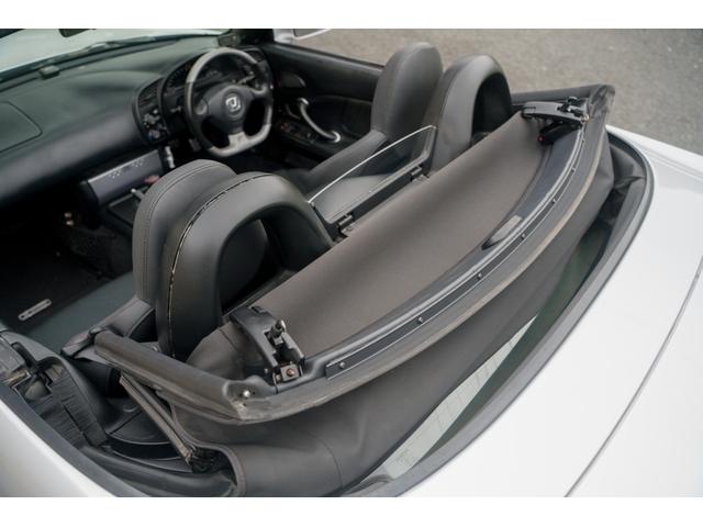 S2000 タイプV VGS VTEC 6速MT 専用ステアリング HONDAACCESSユーロパフォーマンスR5 17インチAW 黒幌 黒内装 ハーフレザーシート レーダー プッシュスタート HIDヘッドライト ABS(69枚目)