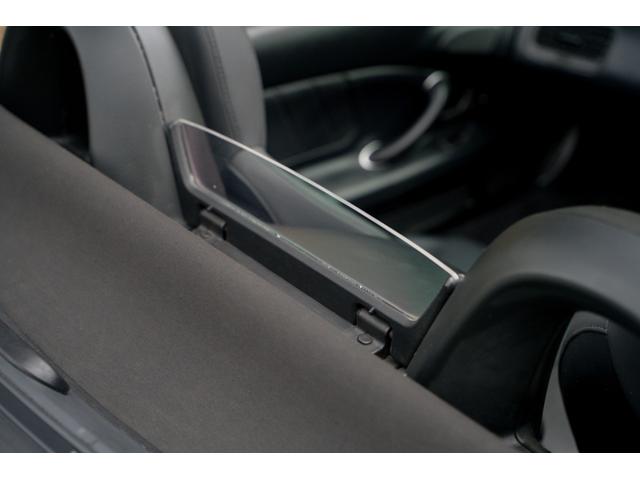 S2000 タイプV VGS VTEC 6速MT 専用ステアリング HONDAACCESSユーロパフォーマンスR5 17インチAW 黒幌 黒内装 ハーフレザーシート レーダー プッシュスタート HIDヘッドライト ABS(70枚目)