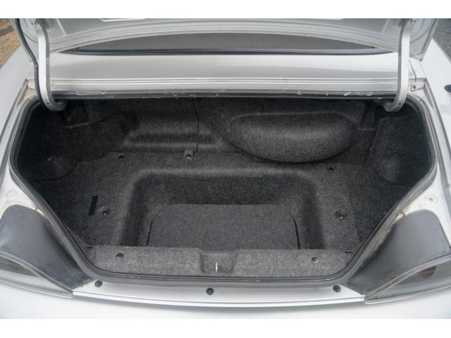 S2000 タイプV VGS VTEC 6速MT 専用ステアリング HONDAACCESSユーロパフォーマンスR5 17インチAW 黒幌 黒内装 ハーフレザーシート レーダー プッシュスタート HIDヘッドライト ABS(80枚目)