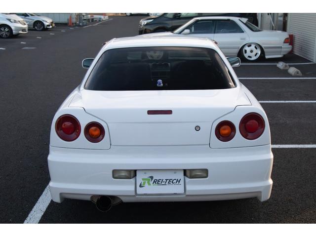 スカイライン ２５ＧＴターボ　純正５速ＭＴ　フルエアロ　車高調　１８インチＡＷ　ＷＯＲＫＣＲｋａｉ極　対向キャリパー　柿本改マフラー　Ｄｅｆｉブースト・水温・油温計　ＧＲｅｄｄｙブーコン　ターボタイマー　ＭＯＭＯステ　ＥＴＣ（29枚目）