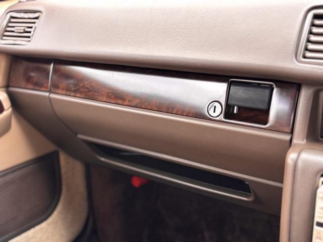 ���O���[�u�{�b�N�X���Y��ȏ�Ԃł���