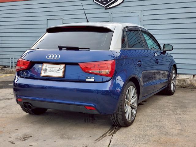 Ａ１スポーツバック １．４ＴＦＳＩ　１．４ＴＦＳＩ（５名）正規輸入車　２トーンルーフ　前後ドラレコ　スペアキー有　スマートキー　純正ナビ　Ｂｌｕｅｔｏｏｔｈ　フルセグ　ＣＤ　ＤＶＤ　ＳＤ　取説　保証書　純正１７インチアルミ　革ハンドル（9枚目）