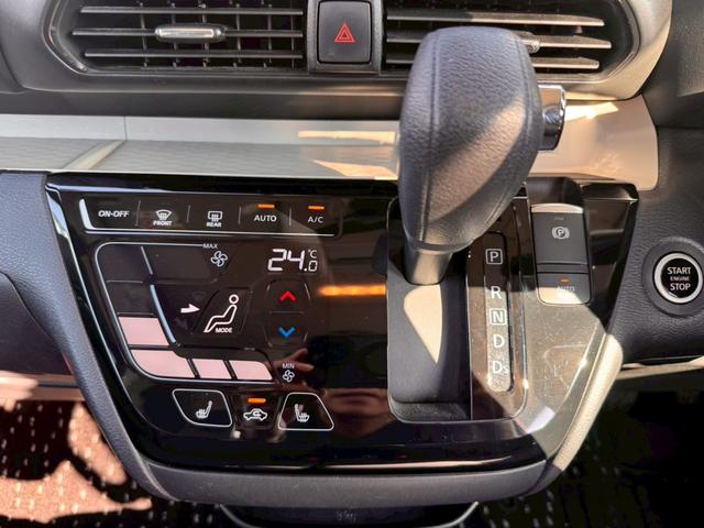 デリカミニ Ｔ　プレミアム　純正９型ナビ　全周囲カメラ　アダプティブクルーズコントロール　衝突被害軽減ブレーキ　デジタルインナーミラー　シートヒーター　両側パワースライドドア　前後ドライブレコーダー　ＥＴＣ２．０　ＬＥＤ（11枚目）