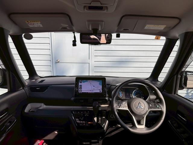 デリカミニ Ｔ　プレミアム　純正９型ナビ　全周囲カメラ　アダプティブクルーズコントロール　衝突被害軽減ブレーキ　デジタルインナーミラー　シートヒーター　両側パワースライドドア　前後ドライブレコーダー　ＥＴＣ２．０　ＬＥＤ（15枚目）