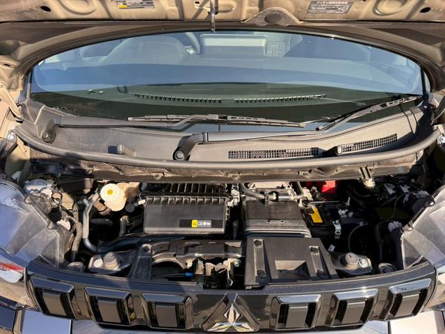 デリカミニ Ｔ　プレミアム　純正９型ナビ　全周囲カメラ　アダプティブクルーズコントロール　衝突被害軽減ブレーキ　デジタルインナーミラー　シートヒーター　両側パワースライドドア　前後ドライブレコーダー　ＥＴＣ２．０　ＬＥＤ（17枚目）