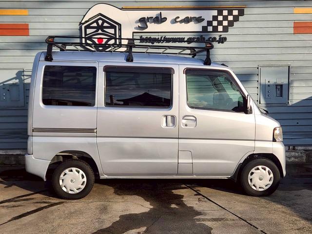 ＮＶ１００クリッパーバン ＧＸ　ルーフラック　ＥＴＣ　純正ナビ　ワンセグ　Ｂｌｕｅｔｏｏｔｈ　ＡＴ　キーレス　２列目ヘッドレスト付き（9枚目）