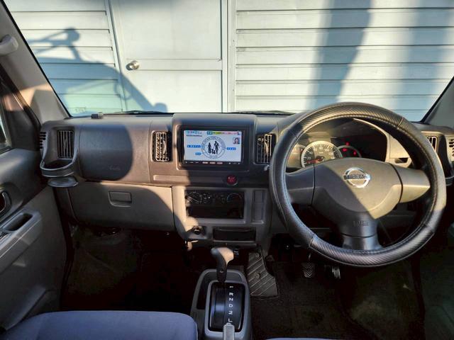 ＮＶ１００クリッパーバン ＧＸ　ルーフラック　ＥＴＣ　純正ナビ　ワンセグ　Ｂｌｕｅｔｏｏｔｈ　ＡＴ　キーレス　２列目ヘッドレスト付き（14枚目）