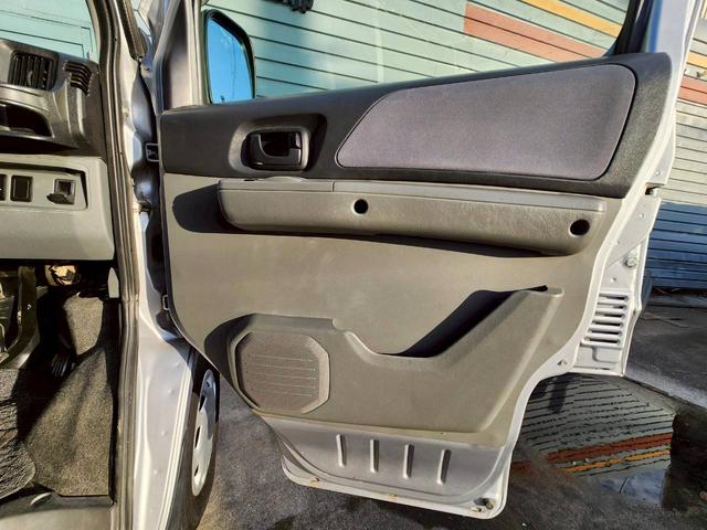 ＮＶ１００クリッパーバン ＧＸ　ルーフラック　ＥＴＣ　純正ナビ　ワンセグ　Ｂｌｕｅｔｏｏｔｈ　ＡＴ　キーレス　２列目ヘッドレスト付き（58枚目）